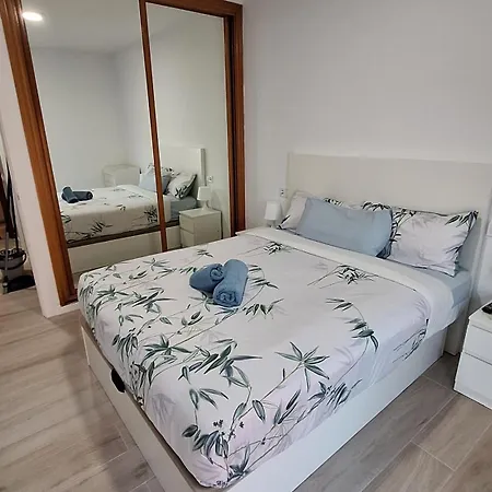 Perla 5, Primera Linea De Playa Y Centrico Lägenhet *