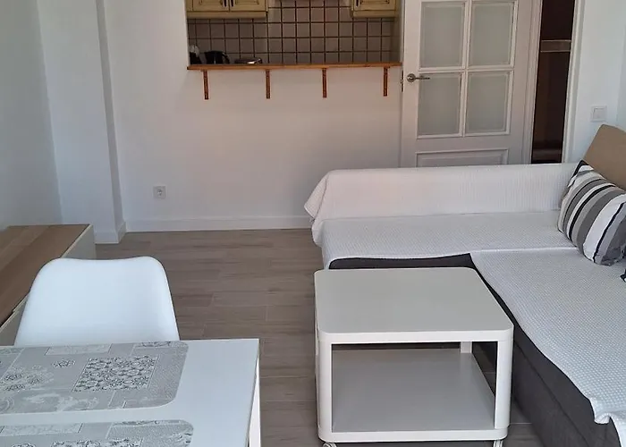 Perla 5, Primera Linea De Playa Y Centrico Фуэнхирола